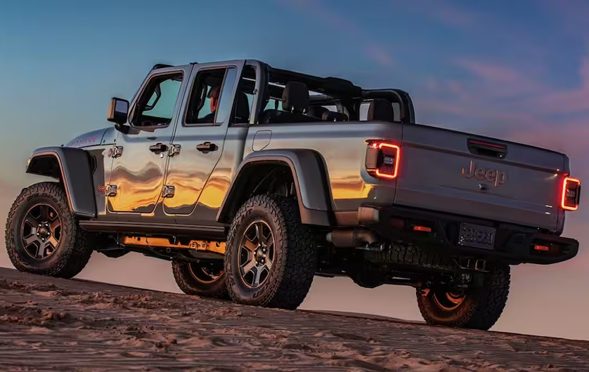 The 2023 Jeep Gladiator builds on its predecessors, adding to advanced technological & safety features, & is fully electric.