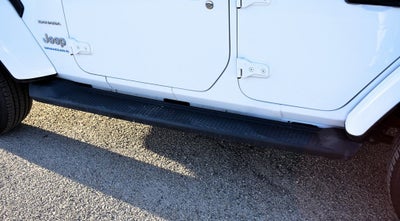 2023 Jeep Wrangler Sahara 4xe w/Body Colored Hard Top