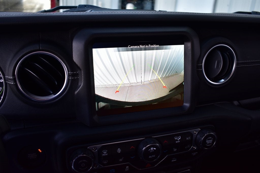 2023 Jeep Wrangler Sahara 4xe w/Body Colored Hard Top