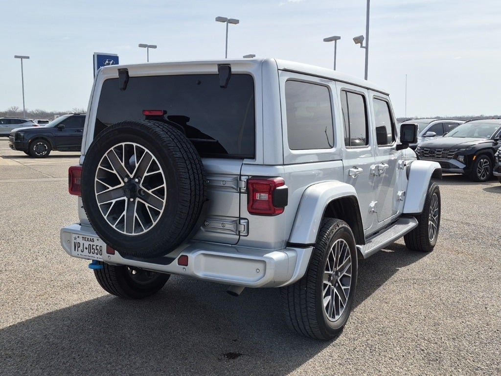 2022 Jeep Wrangler Unlimited Sahara High Altitude 4xe w/Sky Touch Roof