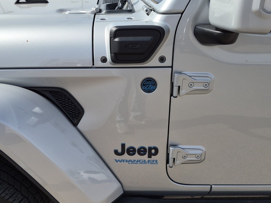 2022 Jeep Wrangler Unlimited Sahara High Altitude 4xe w/Sky Touch Roof