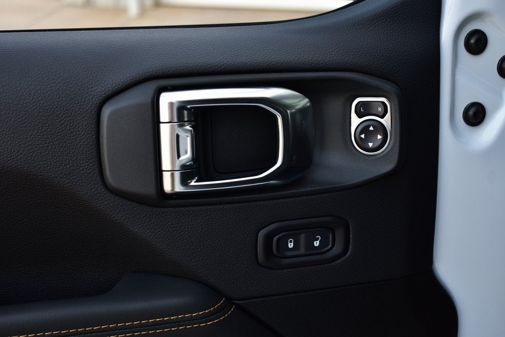 2025 Jeep Wrangler Sahara 4-Door 4x4