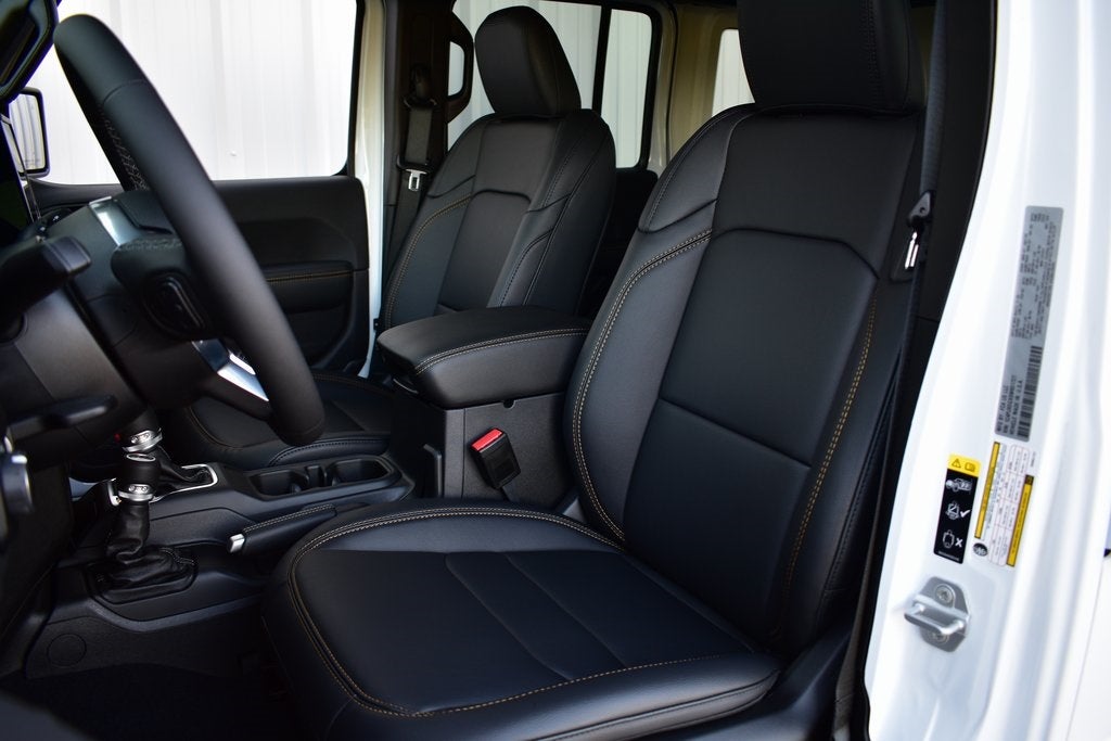 2025 Jeep Wrangler Sahara 4-Door 4x4