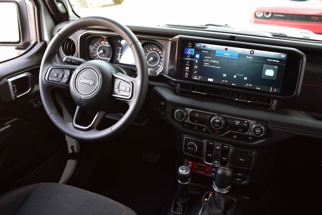 2025 Jeep Wrangler Rubicon Hard Top