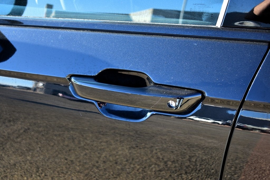 2023 Jeep Grand Cherokee Laredo 4x4