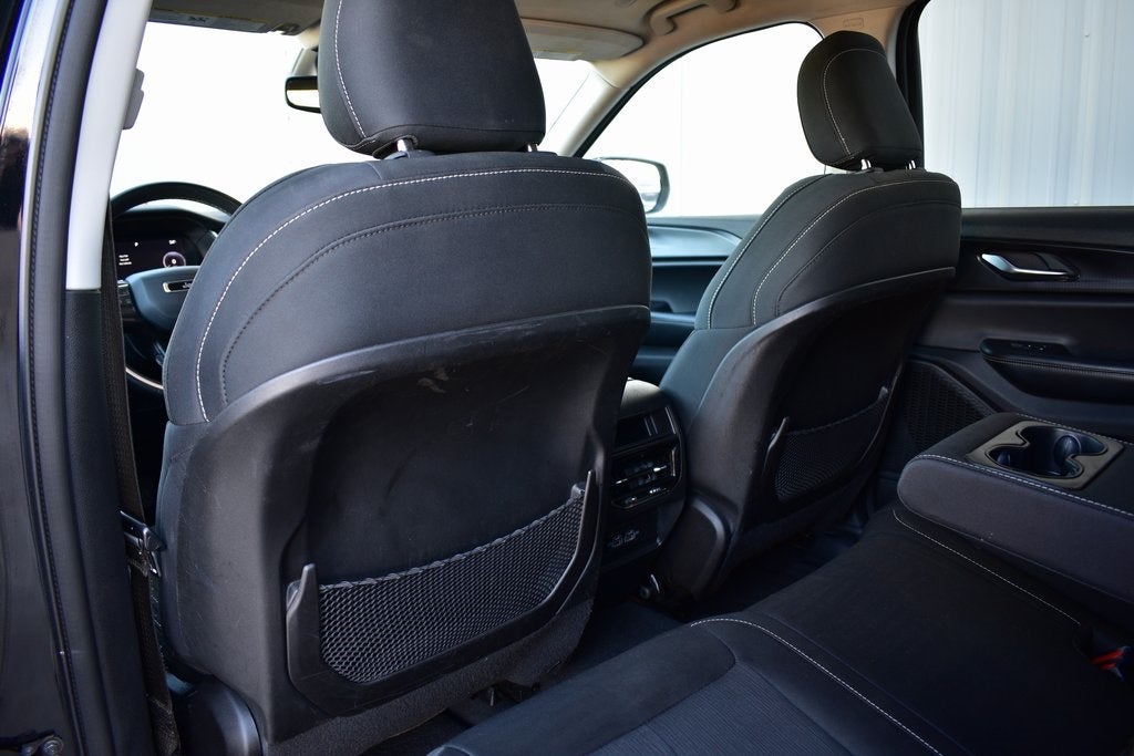 2023 Jeep Grand Cherokee Laredo 4x4