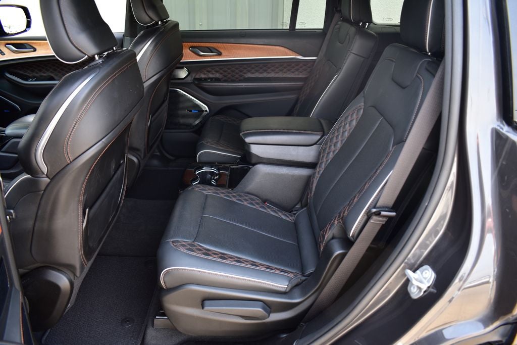 2022 Jeep Grand Cherokee L Summit