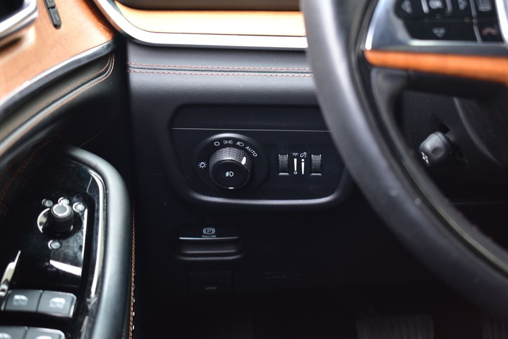 2022 Jeep Grand Cherokee L Summit