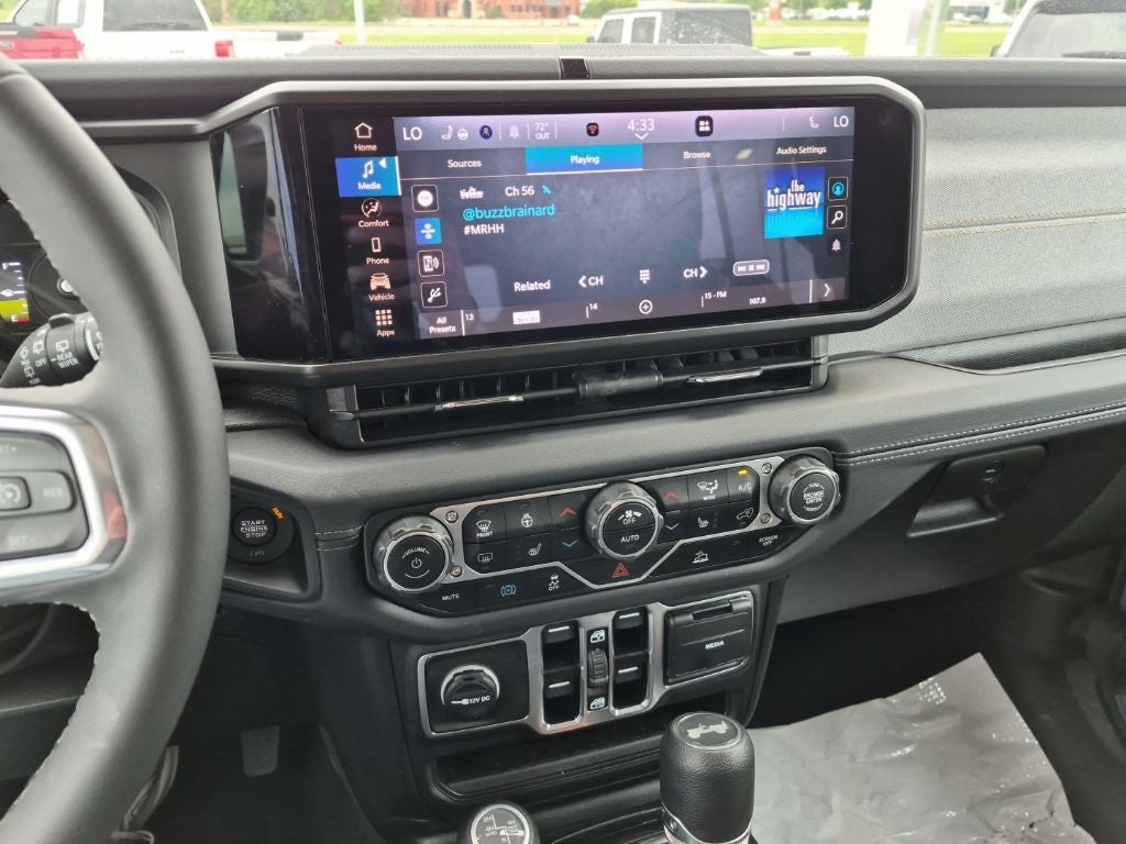 2025 Jeep Wrangler Sahara 4xe