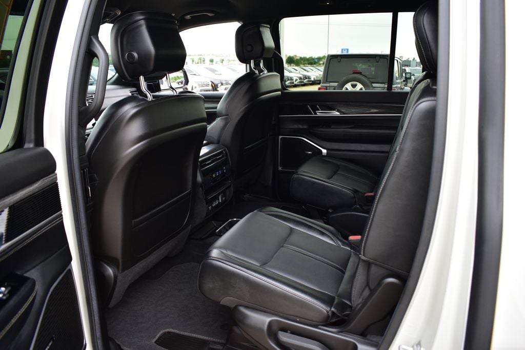 2022 Jeep Wagoneer Series III