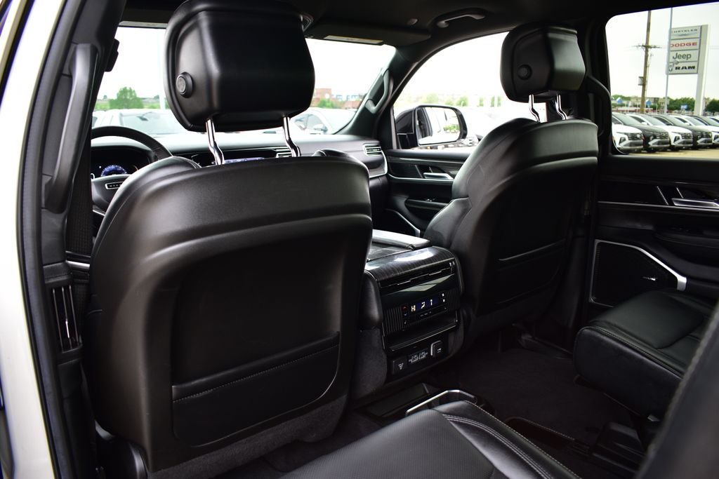 2022 Jeep Wagoneer Series III