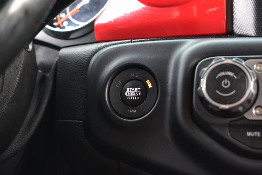 2021 Jeep Gladiator Sport Hard Top