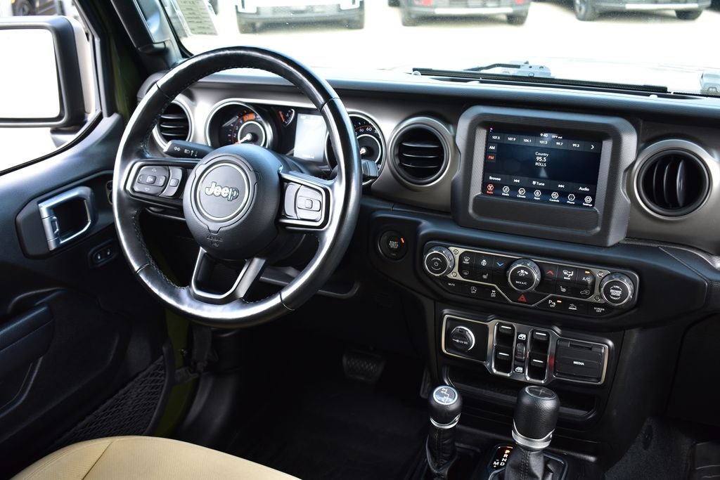 2022 Jeep Gladiator Willys