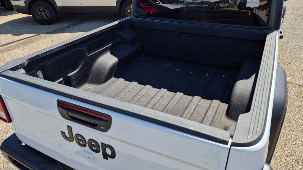 2025 Jeep Gladiator Sport S
