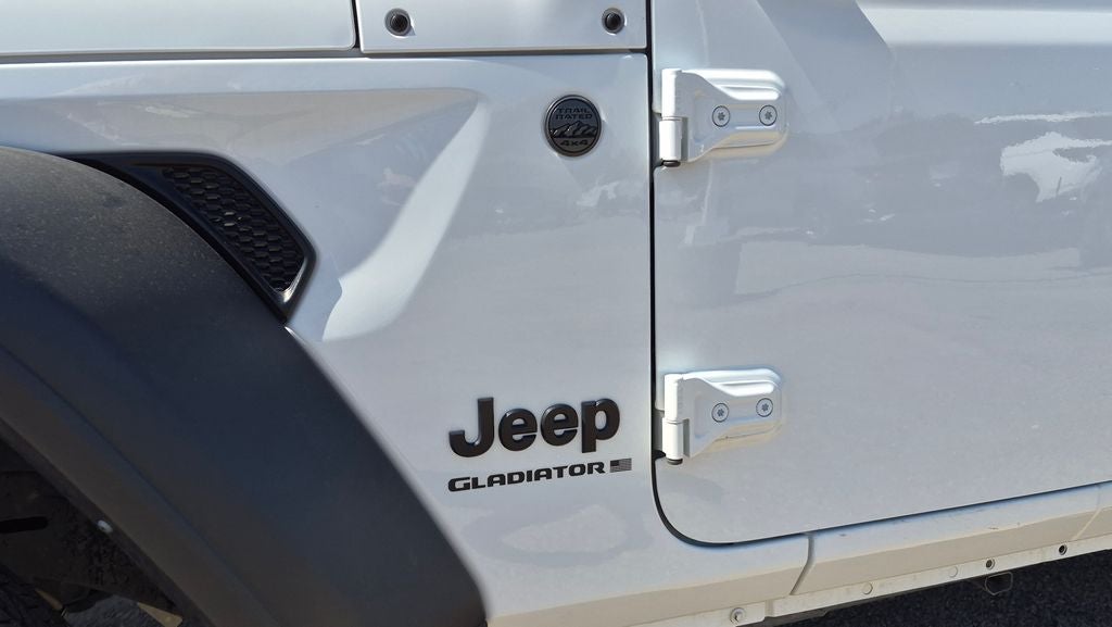 2025 Jeep Gladiator Sport S