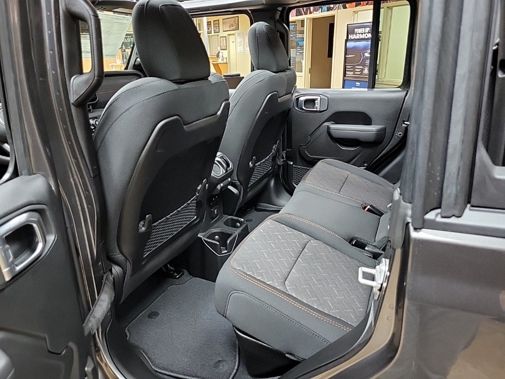 2025 Jeep Gladiator Mojave 4x4