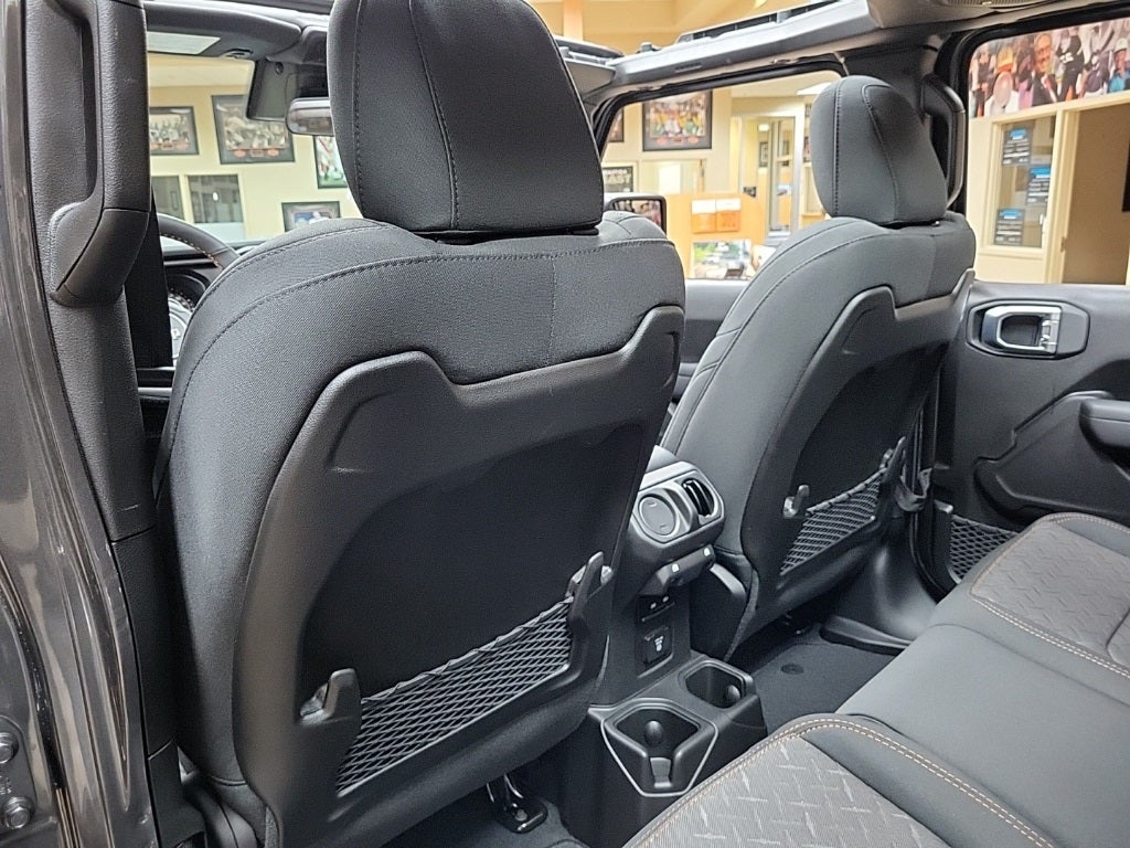 2025 Jeep Gladiator Mojave 4x4