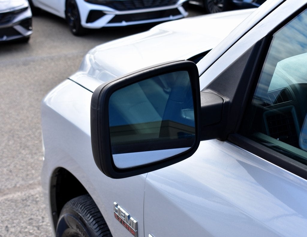 2015 RAM 1500 Express Quad Cab 4x4