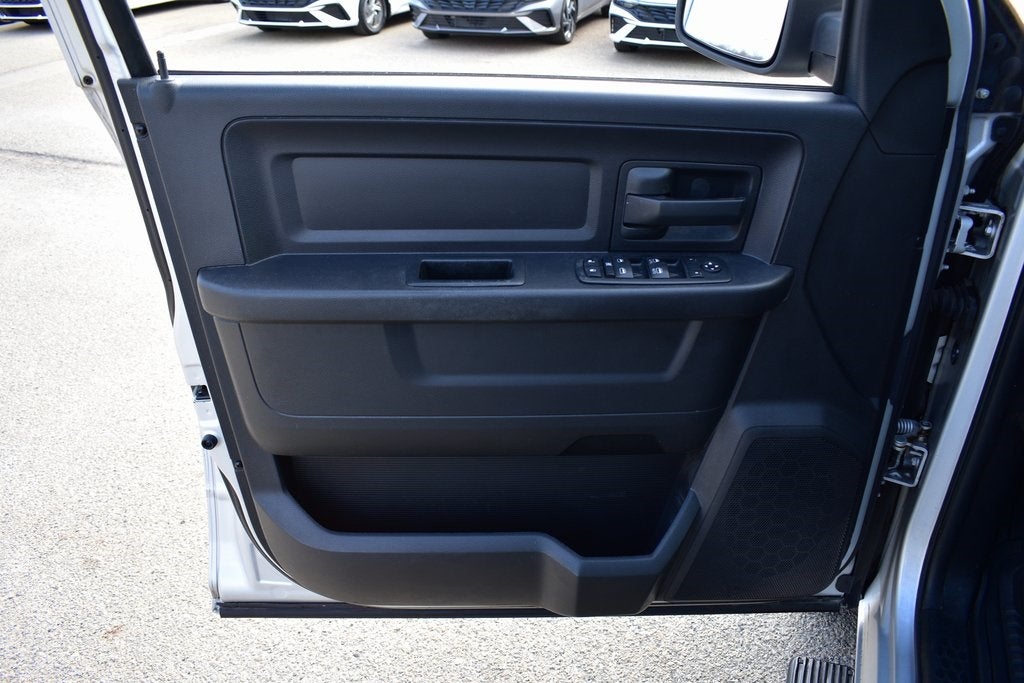 2015 RAM 1500 Express Quad Cab 4x4