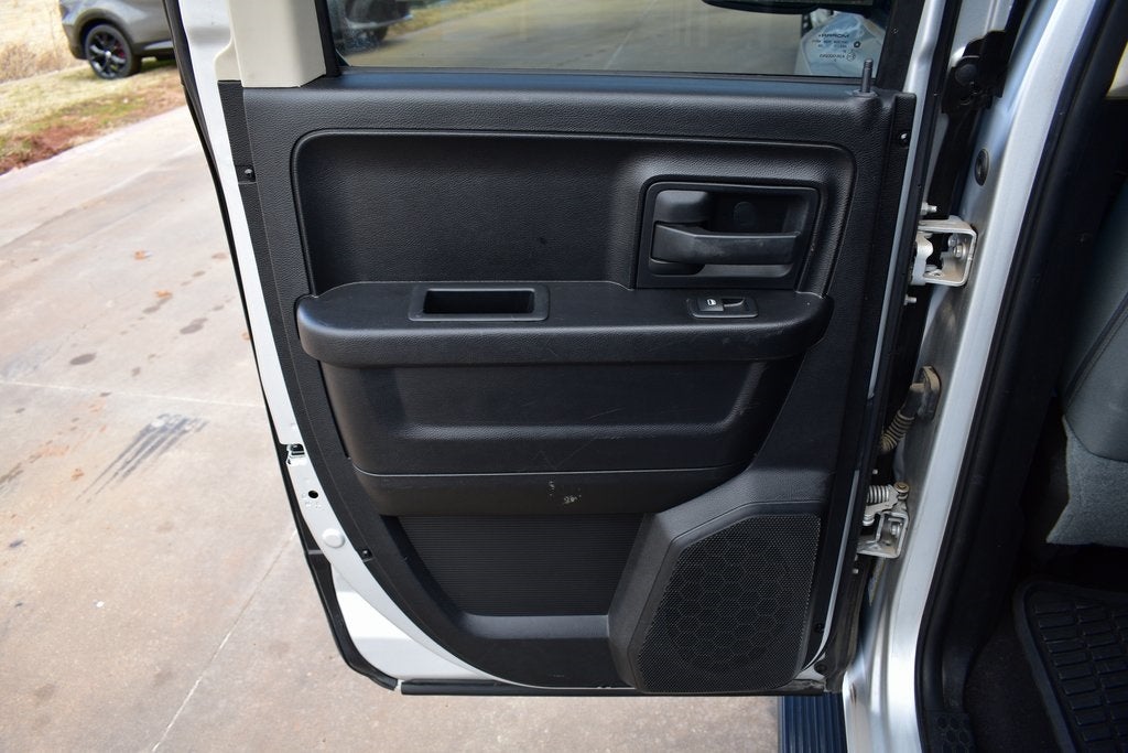 2015 RAM 1500 Express Quad Cab 4x4