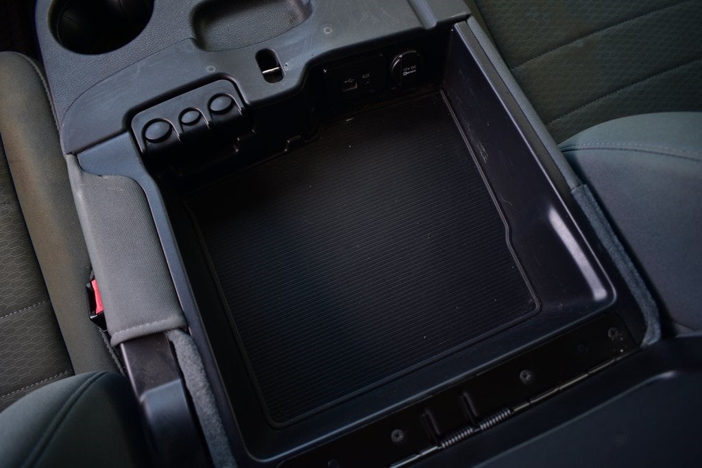 2015 RAM 1500 Express Quad Cab 4x4