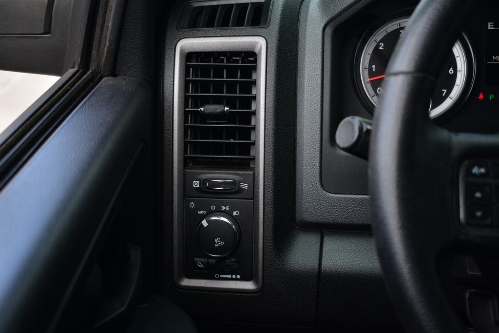 2015 RAM 1500 Express Quad Cab 4x4