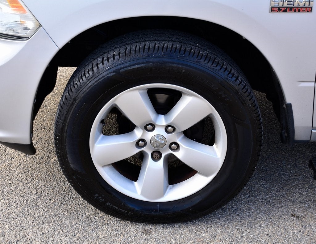 2015 RAM 1500 Express Quad Cab 4x4