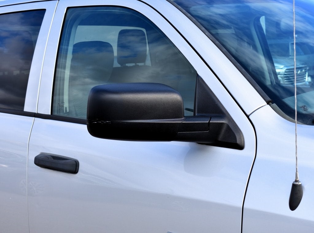 2015 RAM 1500 Express Quad Cab 4x4