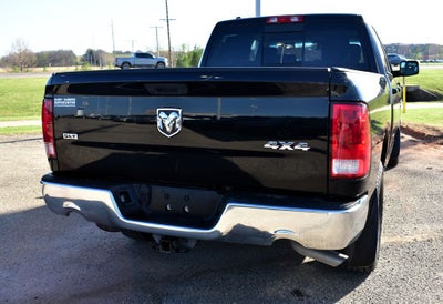 2020 RAM 1500 Classic SLT Crew Cab 4x4 w/5.7L Hemi