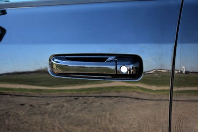 2020 RAM 1500 Classic SLT Crew Cab 4x4 w/5.7L Hemi