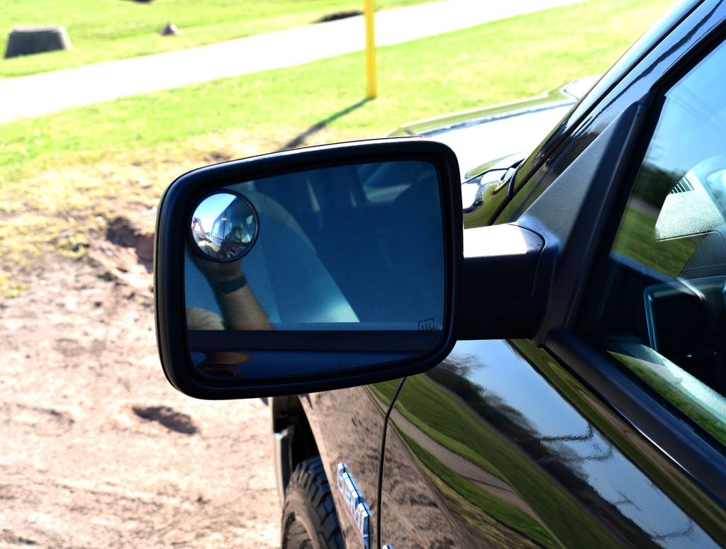 2020 RAM 1500 Classic SLT Crew Cab 4x4 w/5.7L Hemi