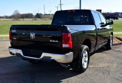 2020 RAM 1500 Classic SLT Crew Cab 4x4 w/5.7L Hemi