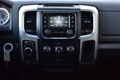 2020 RAM 1500 Classic SLT Crew Cab 4x4 w/5.7L Hemi