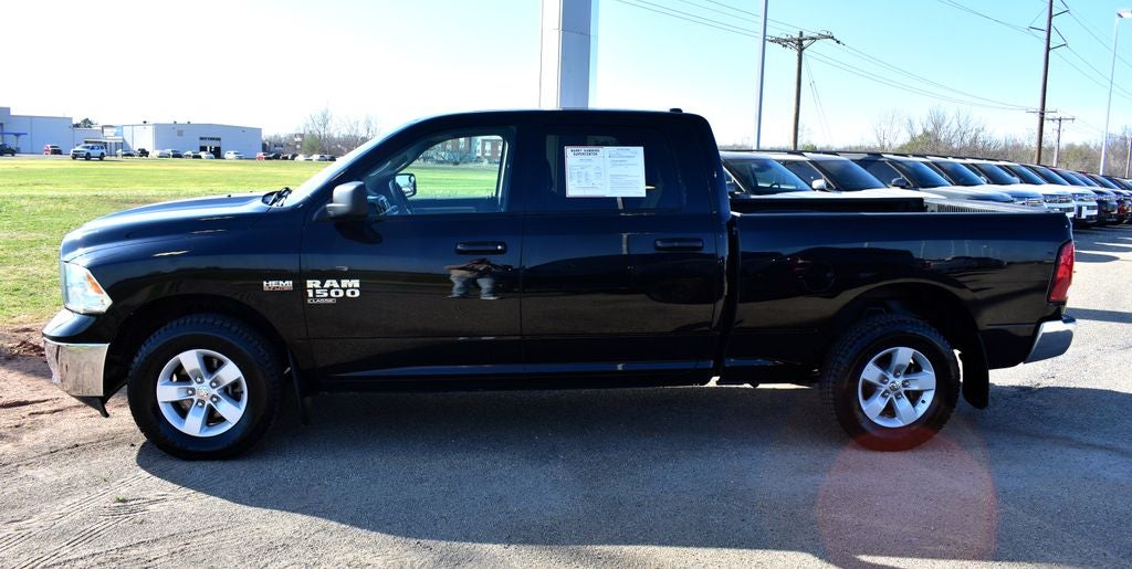 2020 RAM 1500 Classic SLT Crew Cab 4x4 w/5.7L Hemi