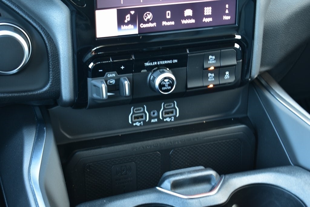 2025 RAM 1500 Big Horn/Lone Star Crew Cab 4x4 5'7" Box