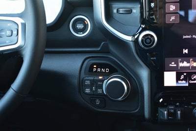 2025 RAM 1500 Big Horn/Lone Star Crew Cab 4x4 5'7" Box