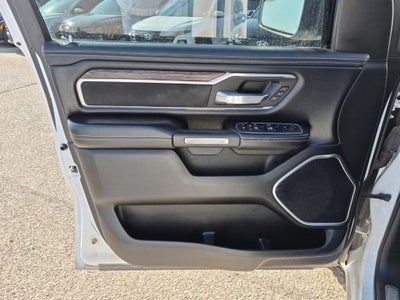 2020 RAM 1500 Laramie Quad Cab 4x4 w/5.7L Hemi
