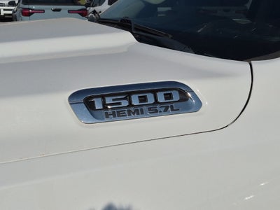 2020 RAM 1500 Laramie Quad Cab 4x4 w/5.7L Hemi