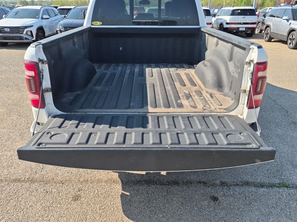 2020 RAM 1500 Laramie Quad Cab 4x4 w/5.7L Hemi