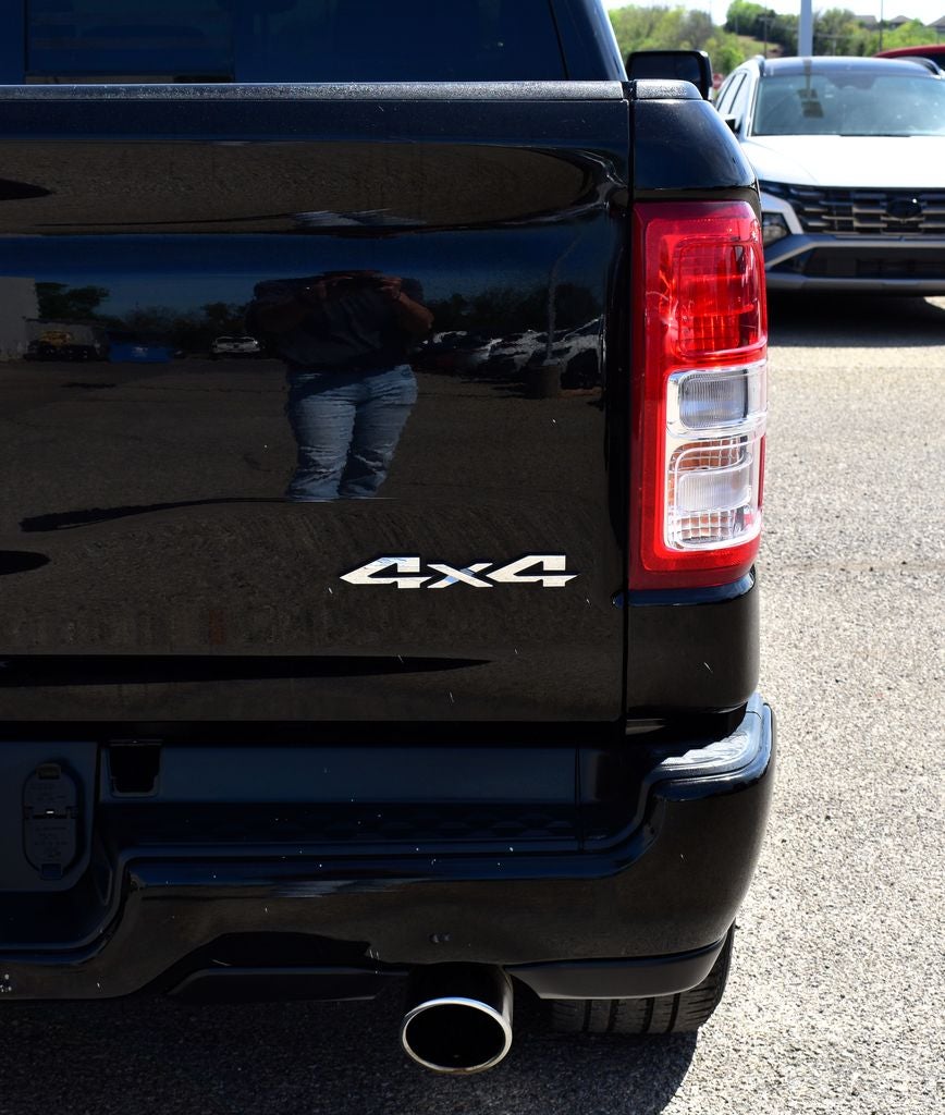 2022 RAM 1500 Big Horn/Lone Star Crew Cab 4x4 w/3.0L V6 EcoDiesel