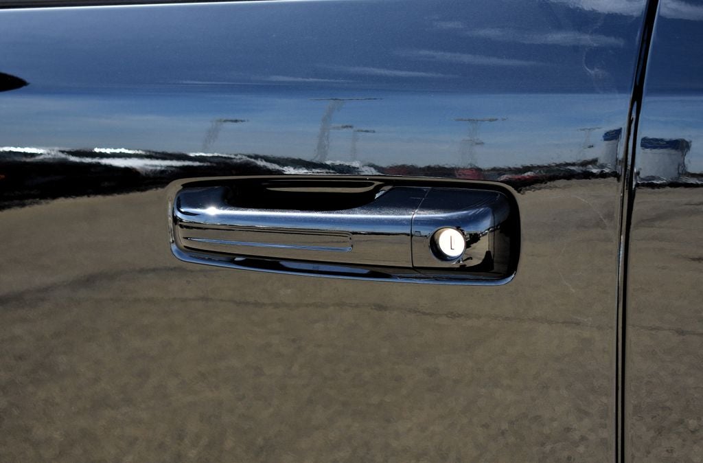 2026 RAM 1500 Big Horn/Lone Star Crew Cab 4x4 Night Edition w/5.7L Hemi