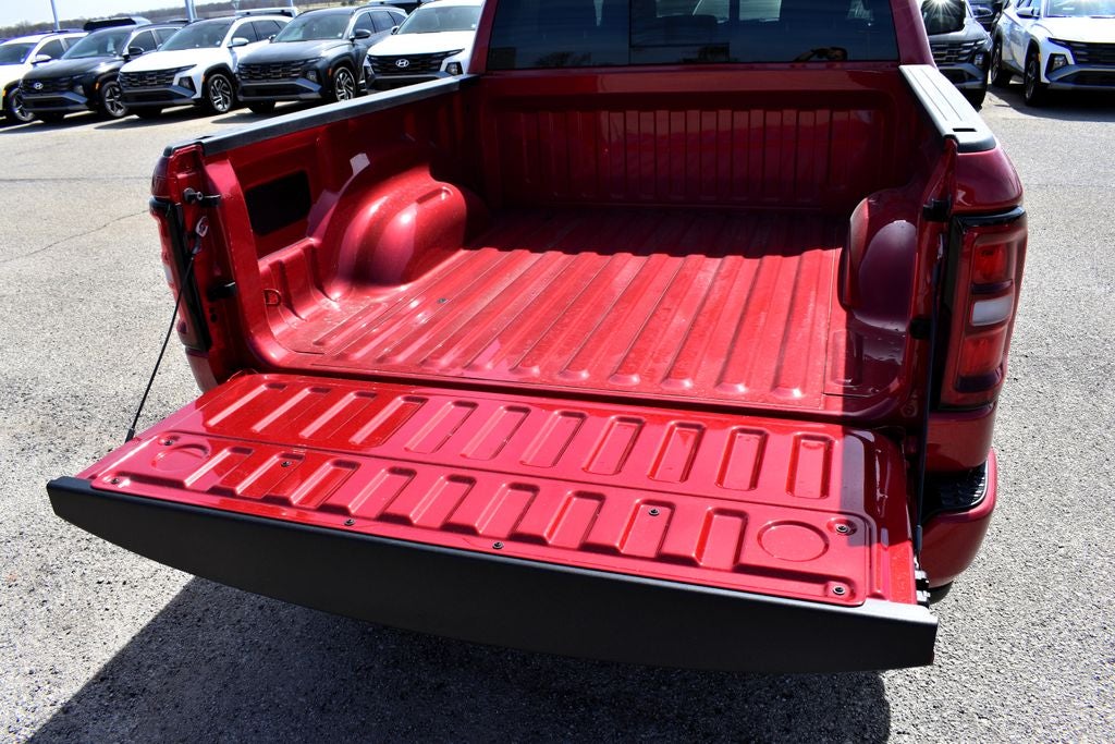 2026 RAM 1500 Big Horn/Lone Star Crew Cab 4x4 Night Edition