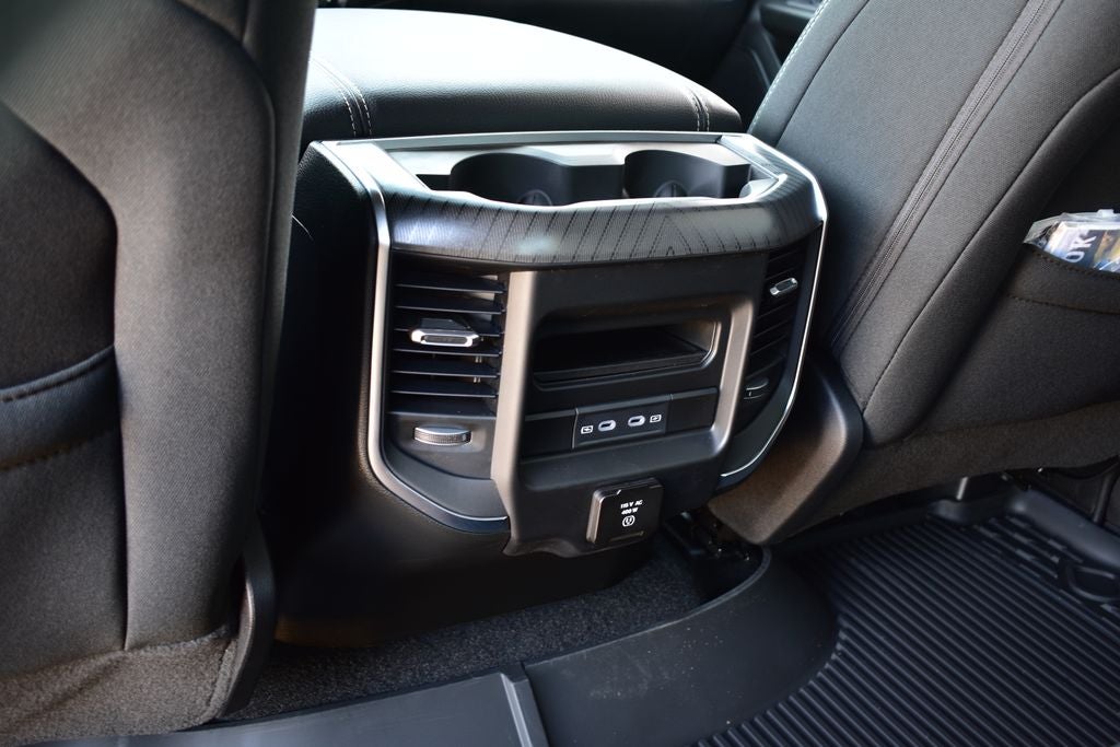 2026 RAM 1500 Big Horn/Lone Star Crew Cab 4x4 Night Edition