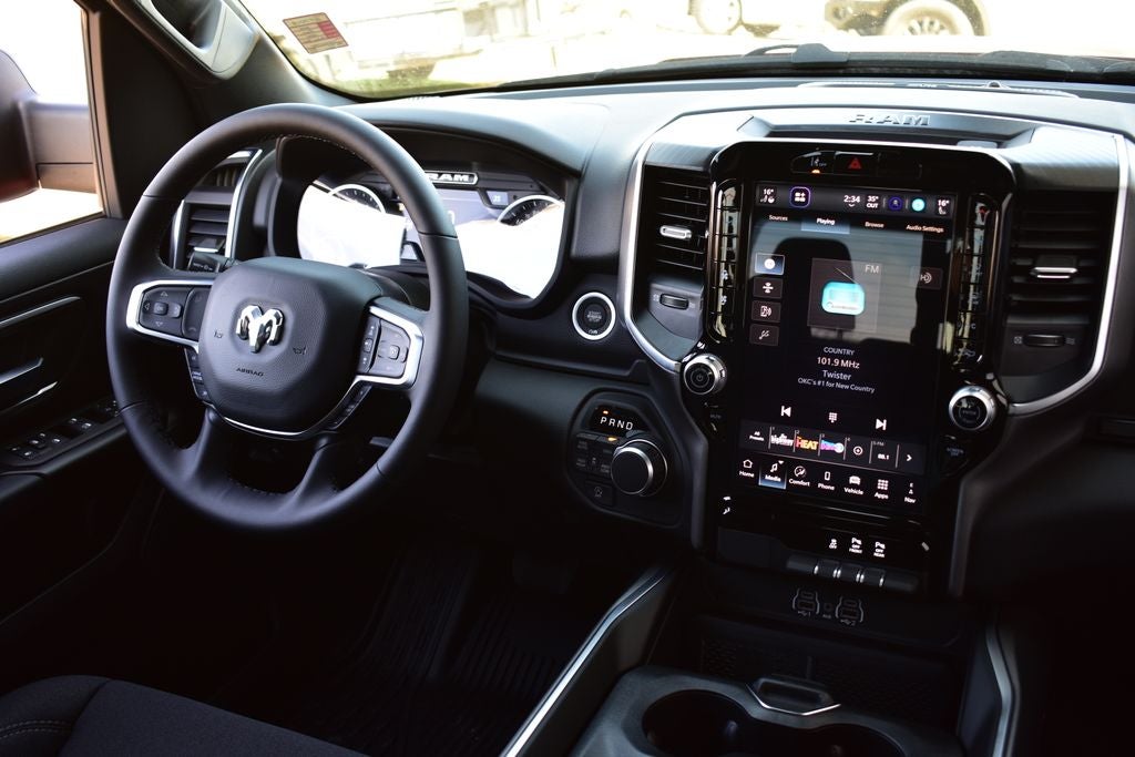 2026 RAM 1500 Big Horn/Lone Star Crew Cab 4x4 Night Edition