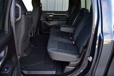 2026 RAM 1500 Big Horn/Lone Star Crew Cab 4x4 Night Edition w/5.7L Hemi