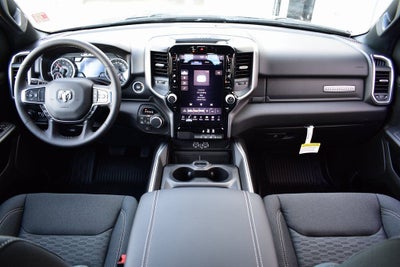 2026 RAM 1500 Big Horn/Lone Star Crew Cab 4x4 Night Edition w/5.7L Hemi