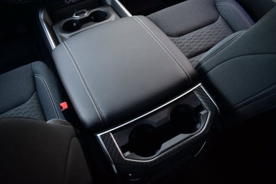 2026 RAM 1500 Big Horn/Lone Star Crew Cab 4x4 Night Edition w/5.7L Hemi