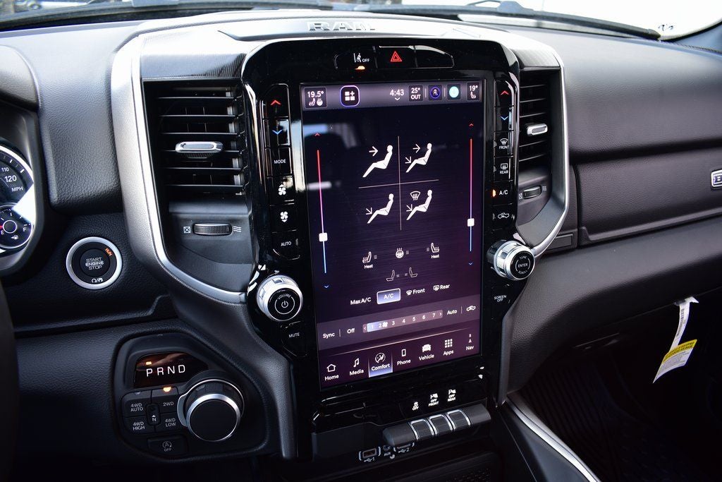 2026 RAM 1500 Big Horn/Lone Star Crew Cab 4x4 Night Edition w/5.7L Hemi