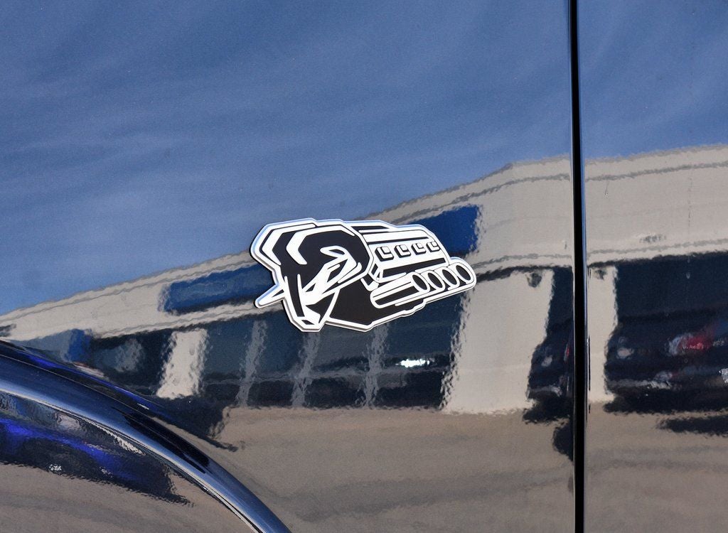 2026 RAM 1500 Big Horn/Lone Star Crew Cab 4x4 Night Edition w/5.7L Hemi