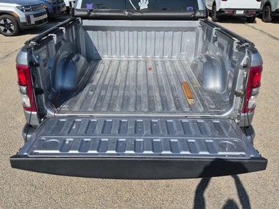 2021 RAM 1500 Big Horn/Lone Star Crew Cab 4x4 Night Edition w/5.7L Hemi eTorque